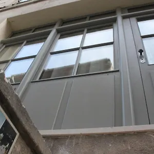 Le Refuge Des Arenes Apartment