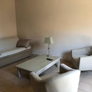  Appartement Aux Pieds Des Arènes